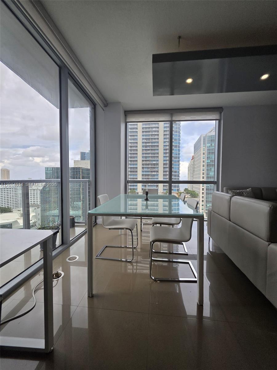 1060 Brickell Avenue 2201, Miami, FL 33131, Miami