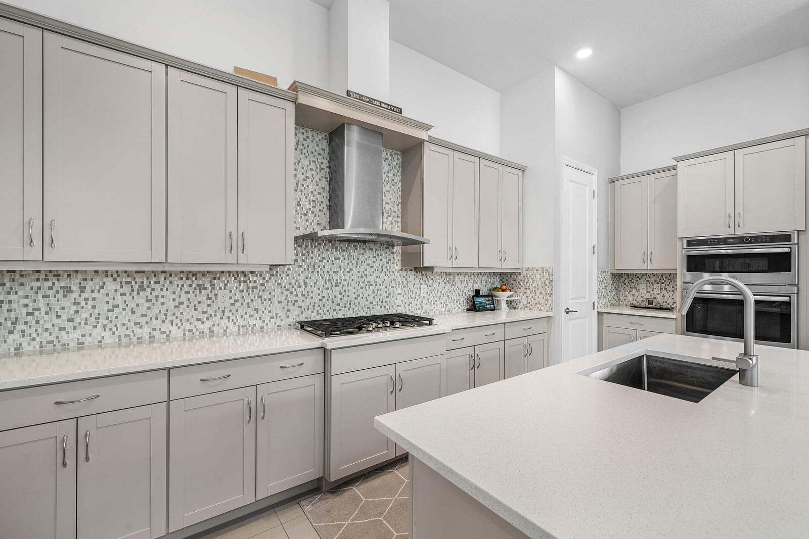 9027 Grand Prix Lane — photo 12