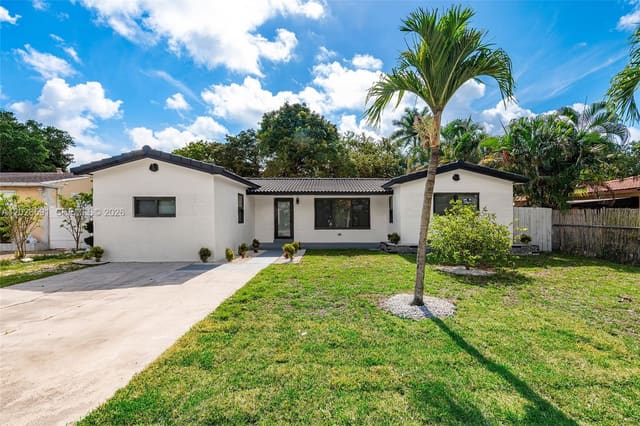 537 S 29th Court, Coronet Park, Hollywood, FL