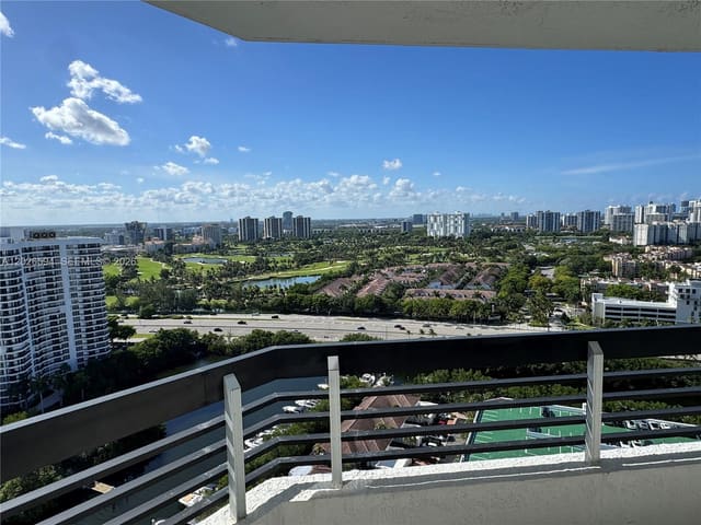 3530 Mystic Pointe Drive 2709, Mystic Pointe Tower 500 C, Aventura, FL