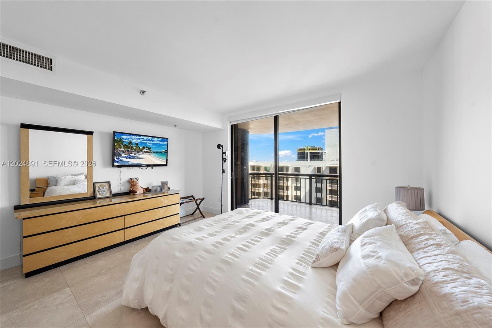 10175 Collins Avenue 1505, Bal Harbour, FL 33154 photo 25