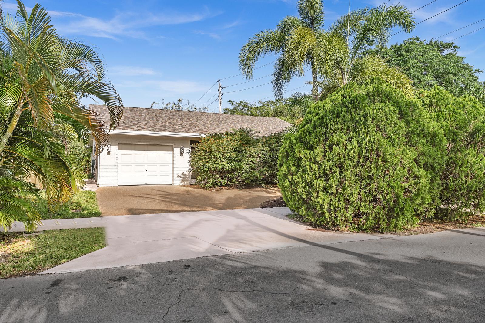 321 SW 30th Terrace, Deerfield Beach, FL 33442, Deerfield Beach