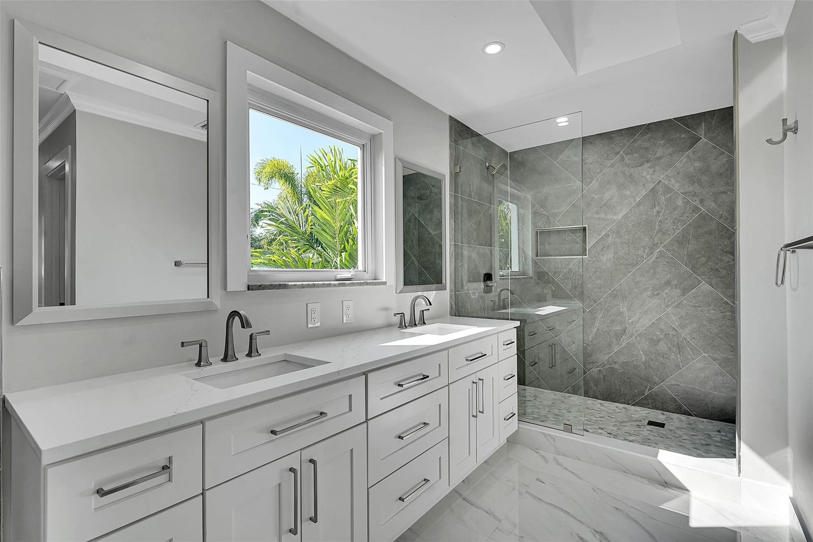 1190 Dolphin Road, Singer Island, FL 33404 photo 22