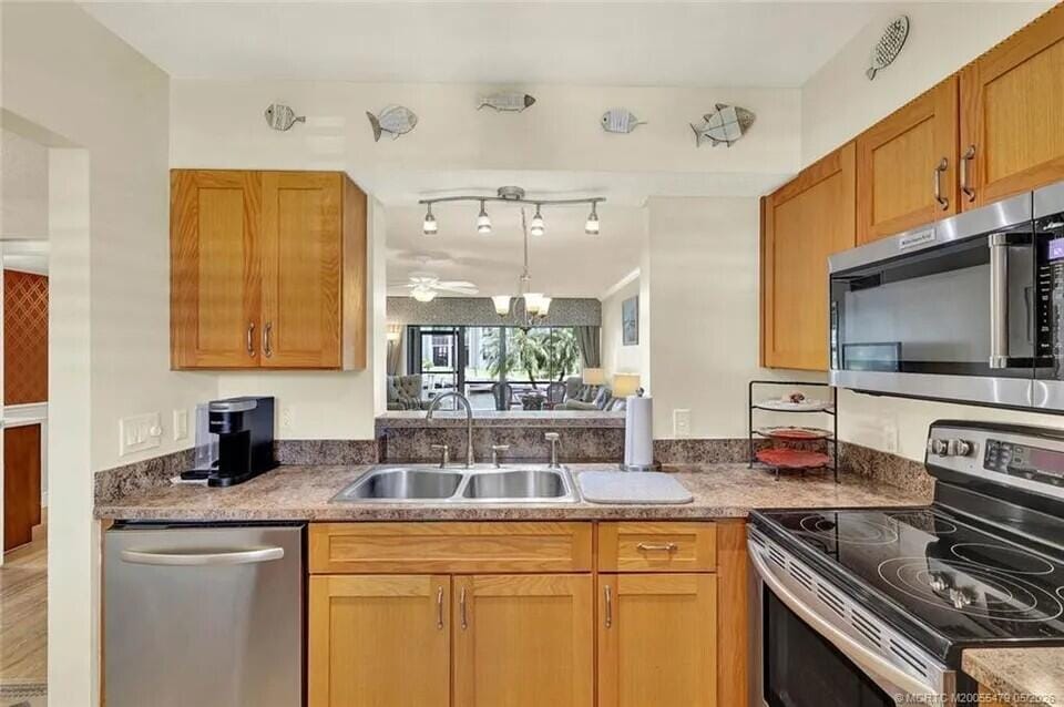 1950 SW Palm City Road 2-102, Stuart, FL 34994 photo 15
