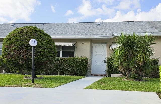 5445 Glenda Street, West Palm Beach, FL 33417