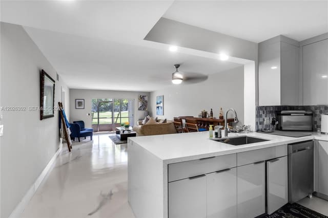 900 SW 128th Avenue 105D, Buckingham At Century Vil, Pembroke Pines, FL