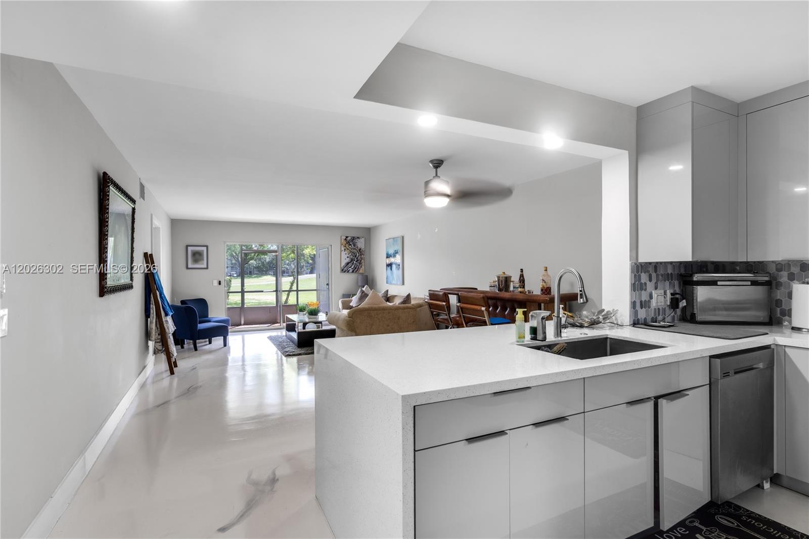 900 SW 128th Avenue 105D, Pembroke Pines, FL 33027, Pembroke Pines