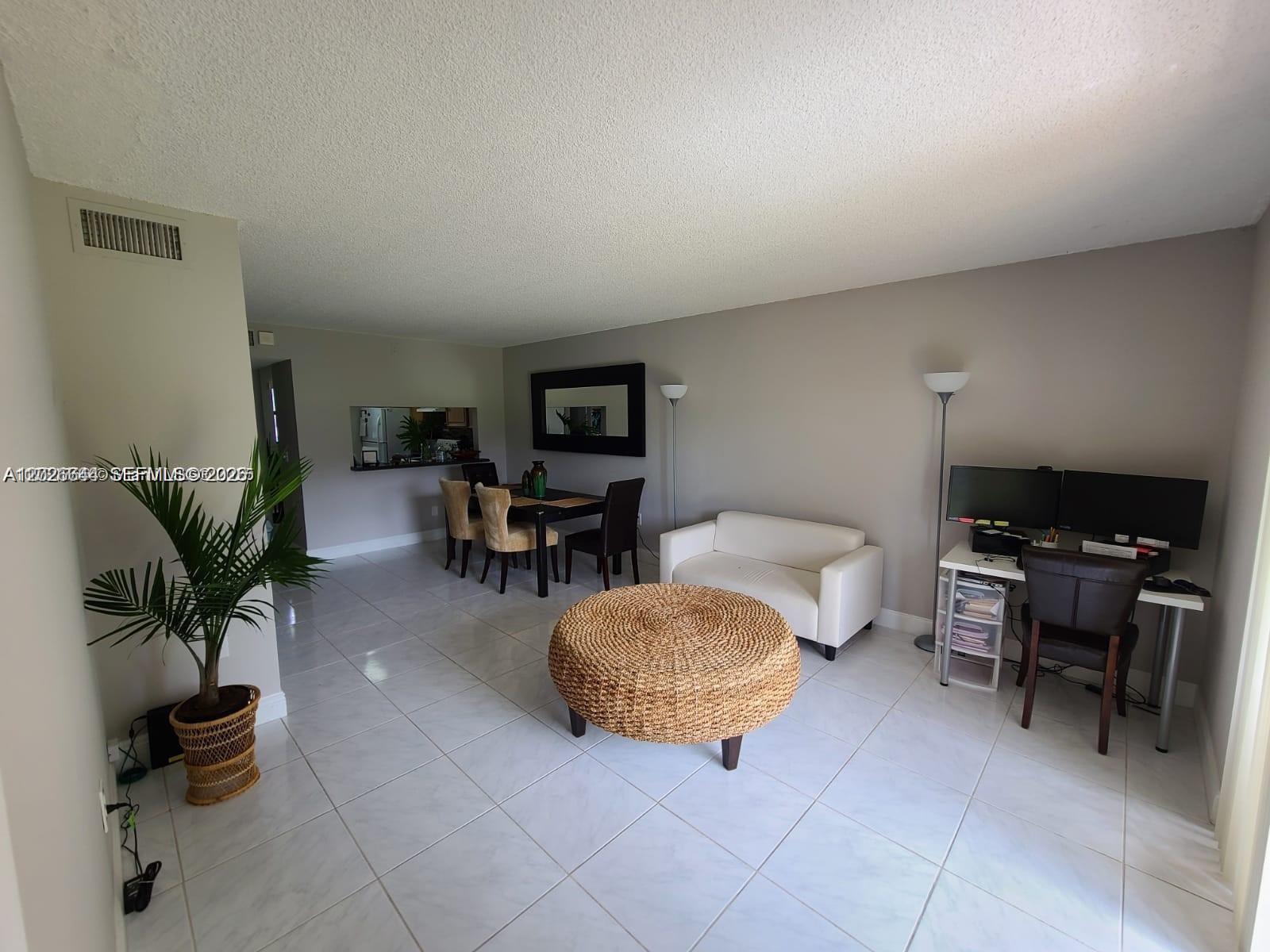 165 NW 93rd Avenue 102, Pembroke Pines, FL 33024, Pembroke Pines
