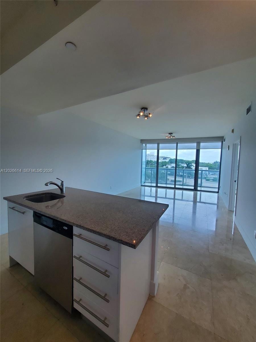 888 Biscayne Boulevard 311 — photo 2