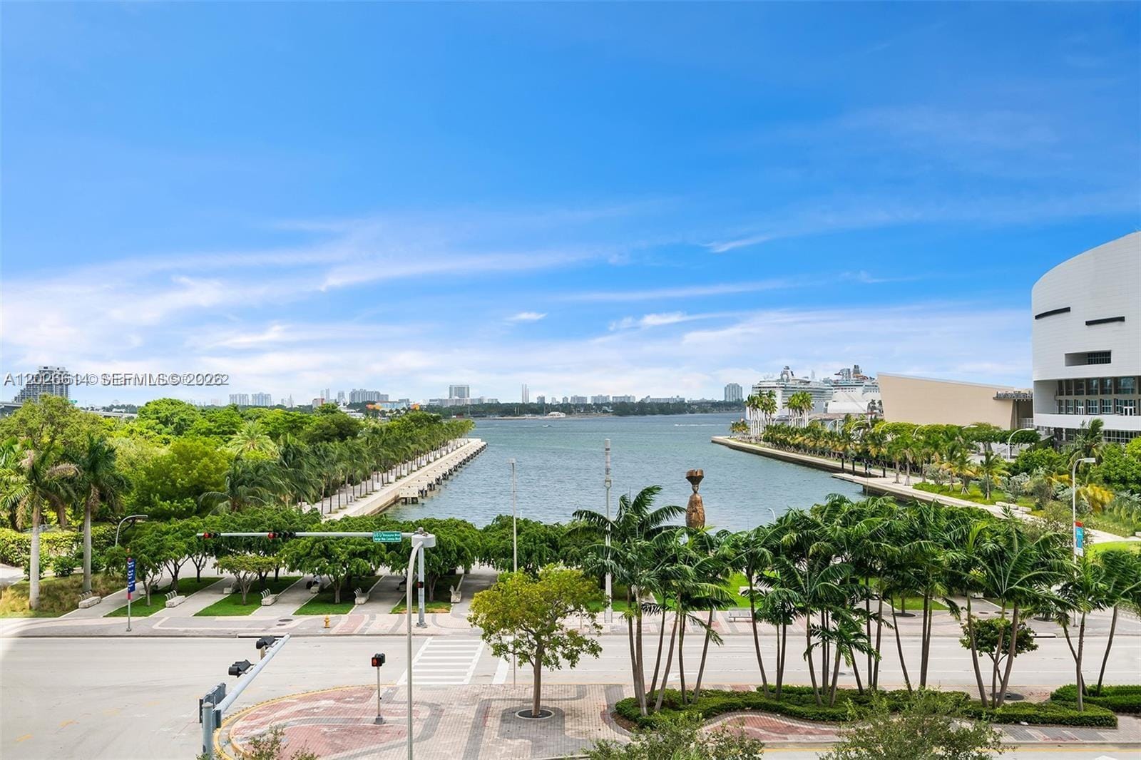 888 Biscayne Boulevard 311, Miami, FL 33132 photo 13