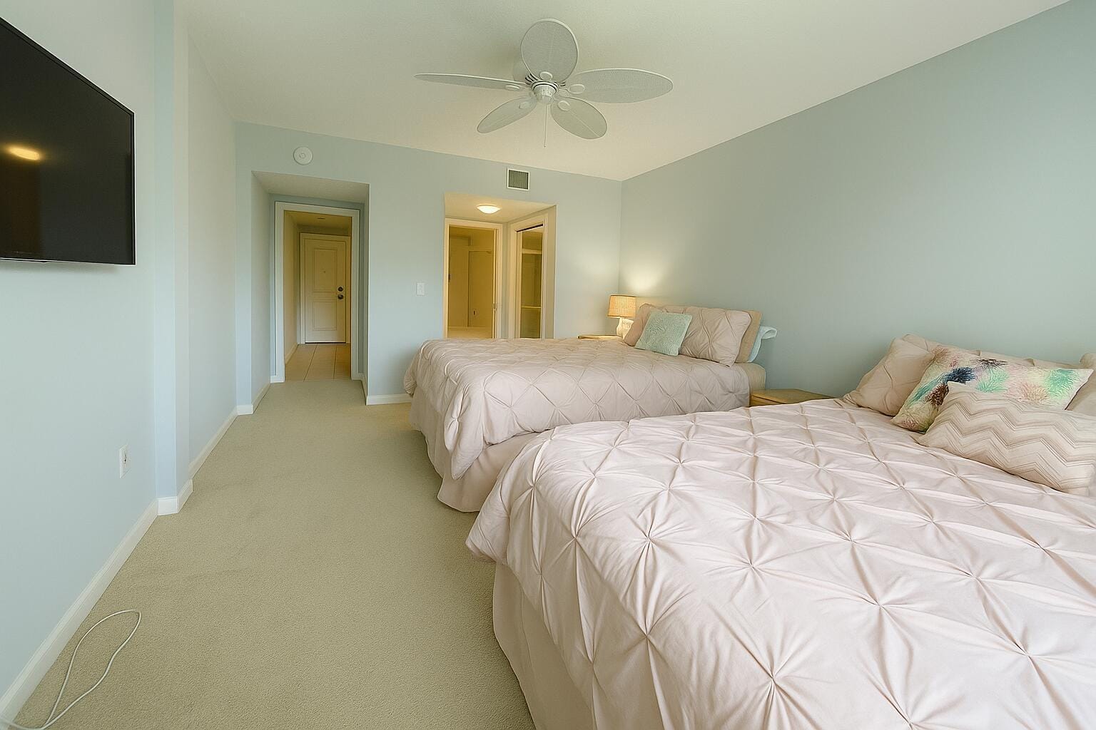 2105 Lavers Circle 407 — photo 9