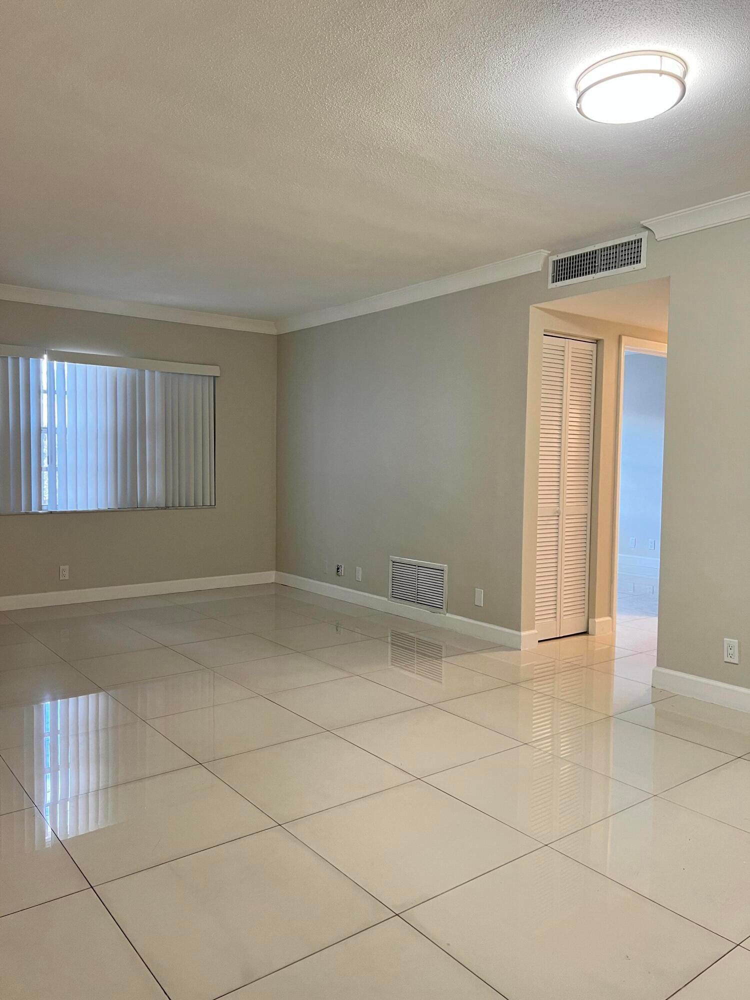 3550 NW 8th Avenue 404 — photo 7