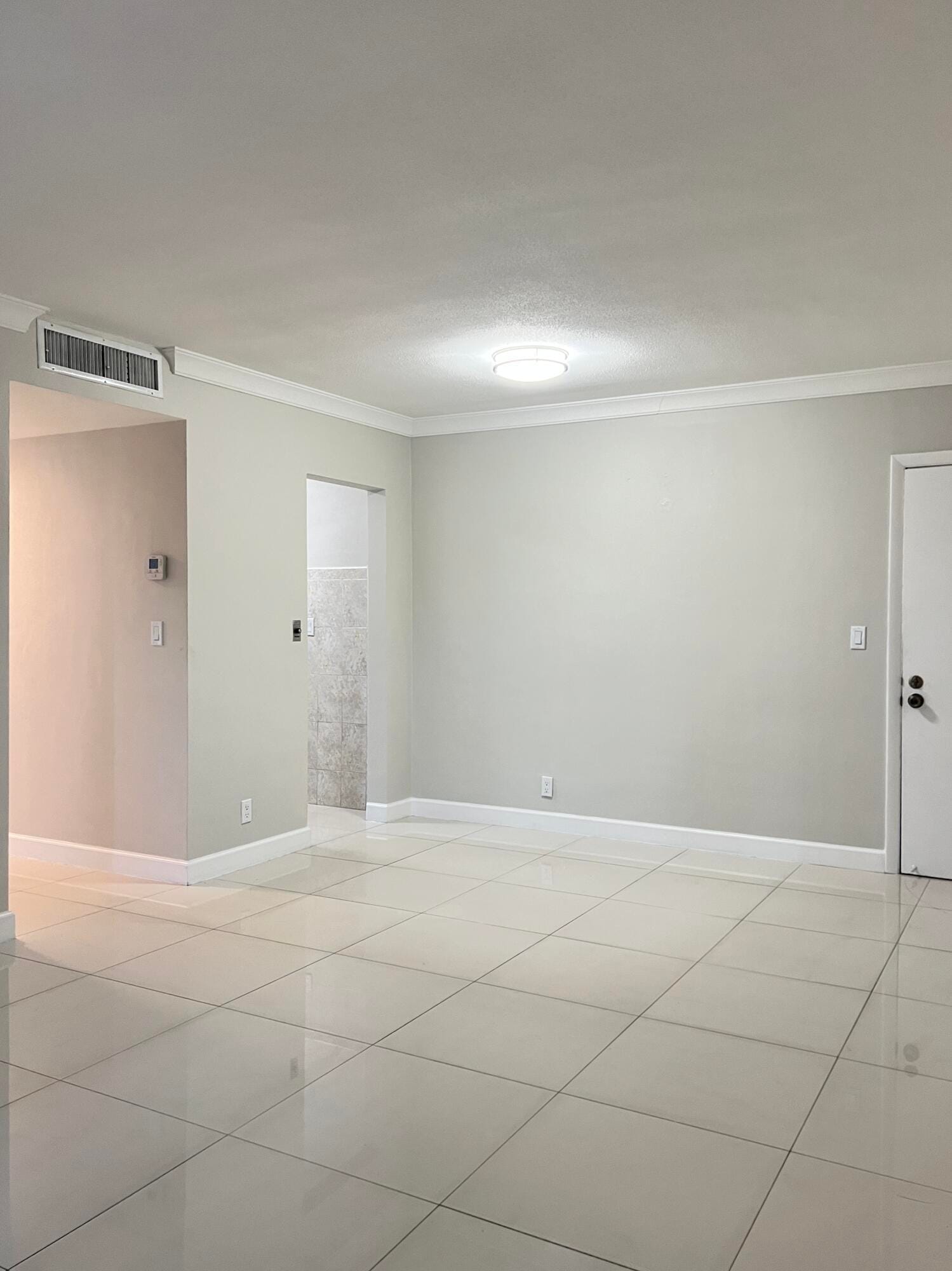 3550 NW 8th Avenue 404 — photo 8
