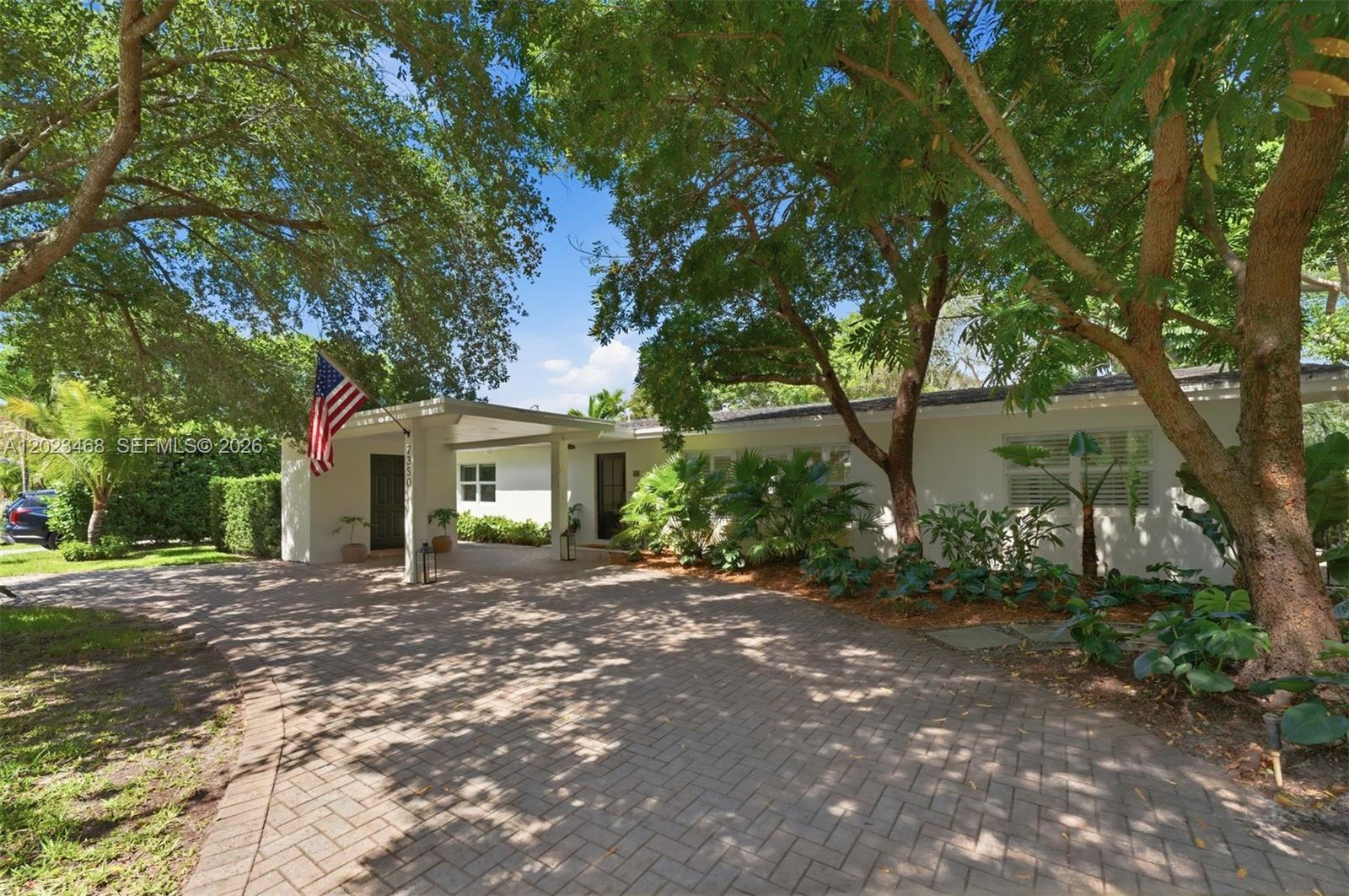 7350 SW 65th Avenue, South Miami, FL 33143, South Miami