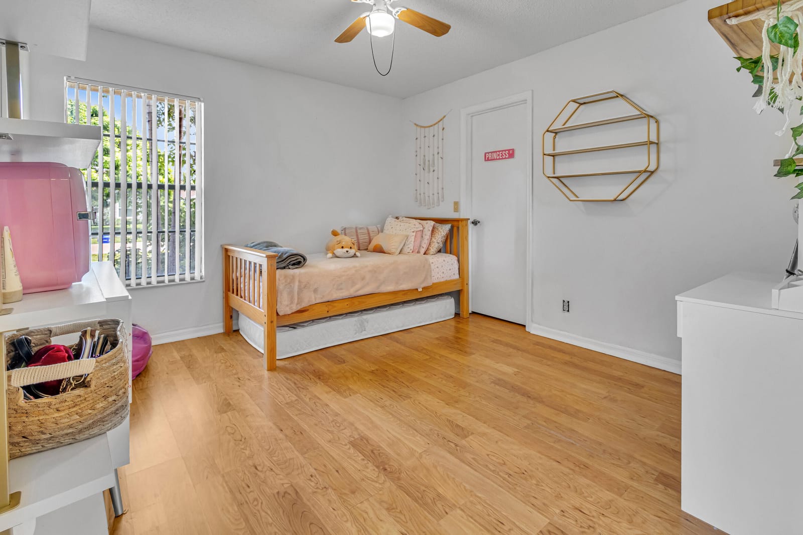 12260 Sannenwood — photo 7