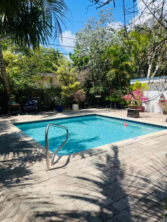 590 NW 40th Court B, Oakland Park, FL 33309