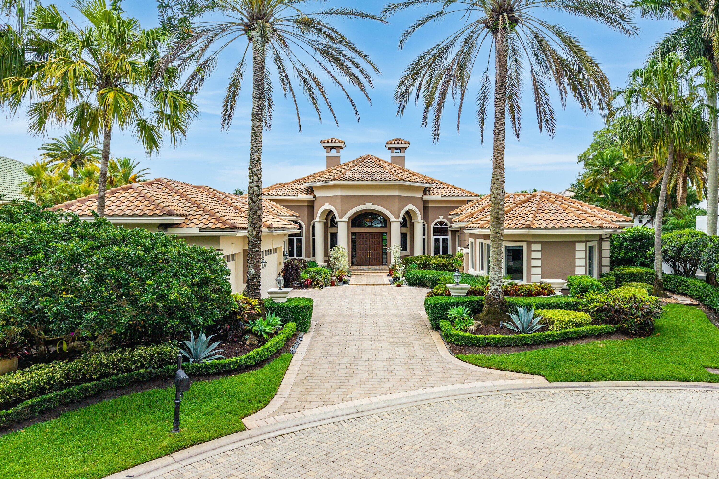 32 Saint Thomas Drive, Palm Beach Gardens, FL 33418, Palm Beach Gardens