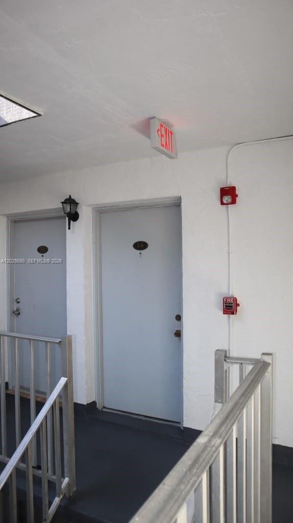 7235 SW 94th Place J6, Miami, FL 33173 photo 2