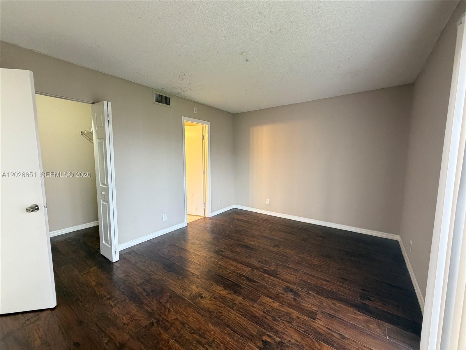 8610 N Sherman Circle 407 — photo 11