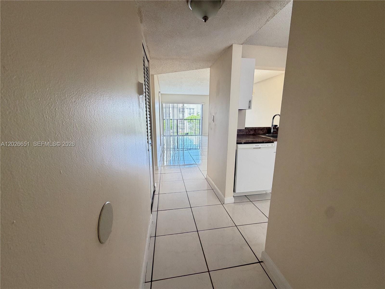 8610 N Sherman Circle 407 — photo 3