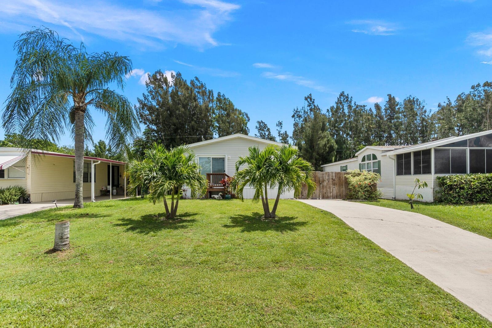 8011 SE Skylark Avenue, Hobe Sound, FL 33455 photo 26