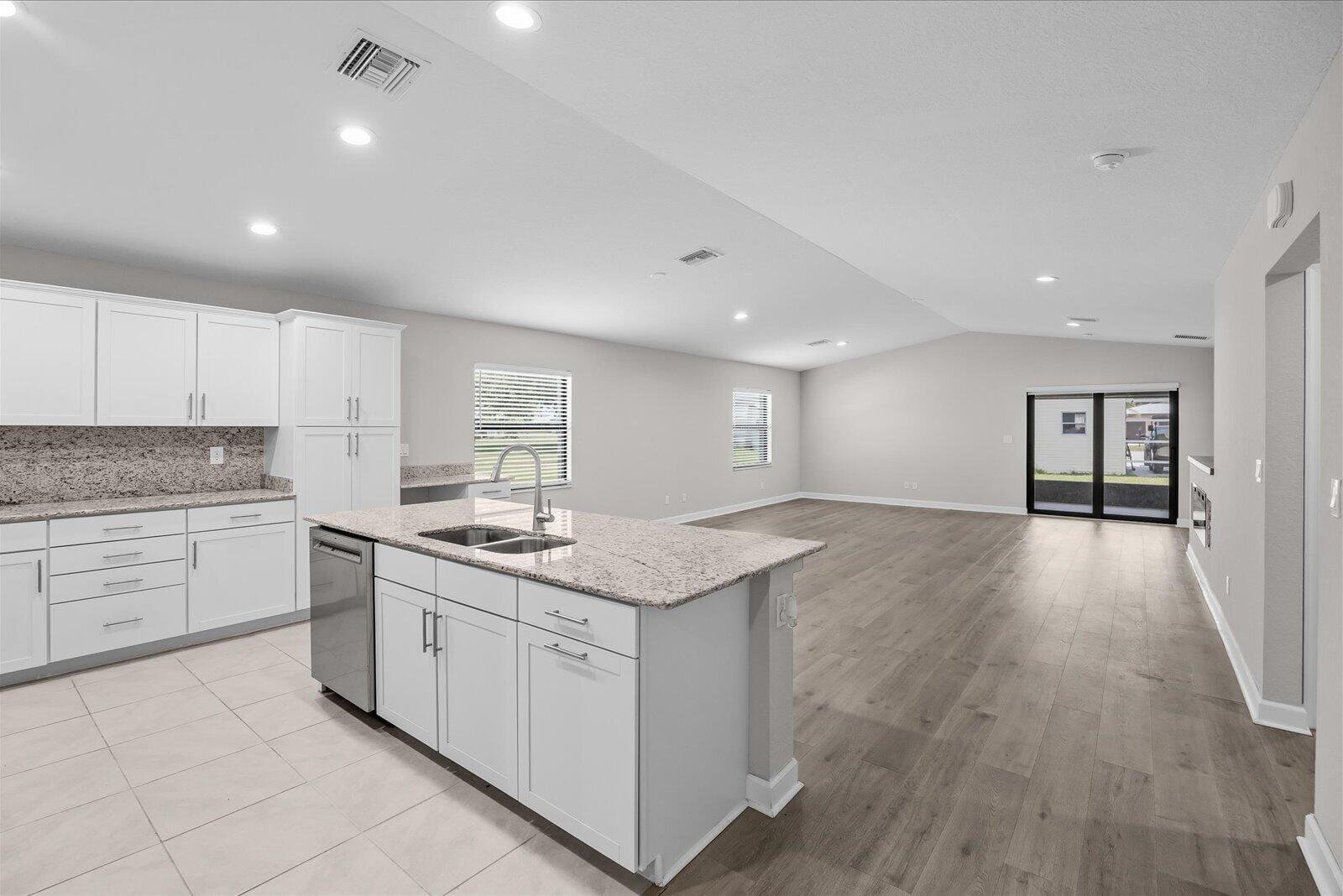 14533 Dulce Avenue — photo 7