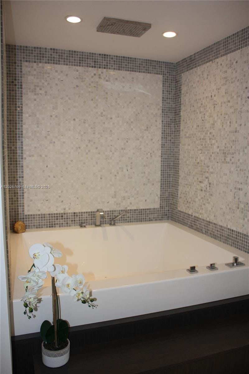 200 Biscayne Boulevard Way 4211 — photo 4