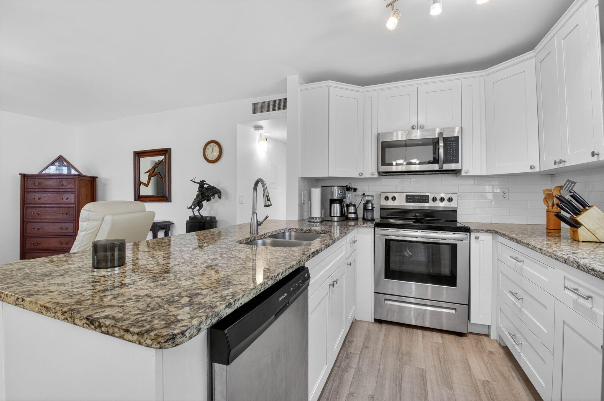 14 Flanders A, Delray Beach, FL 33484 photo 13