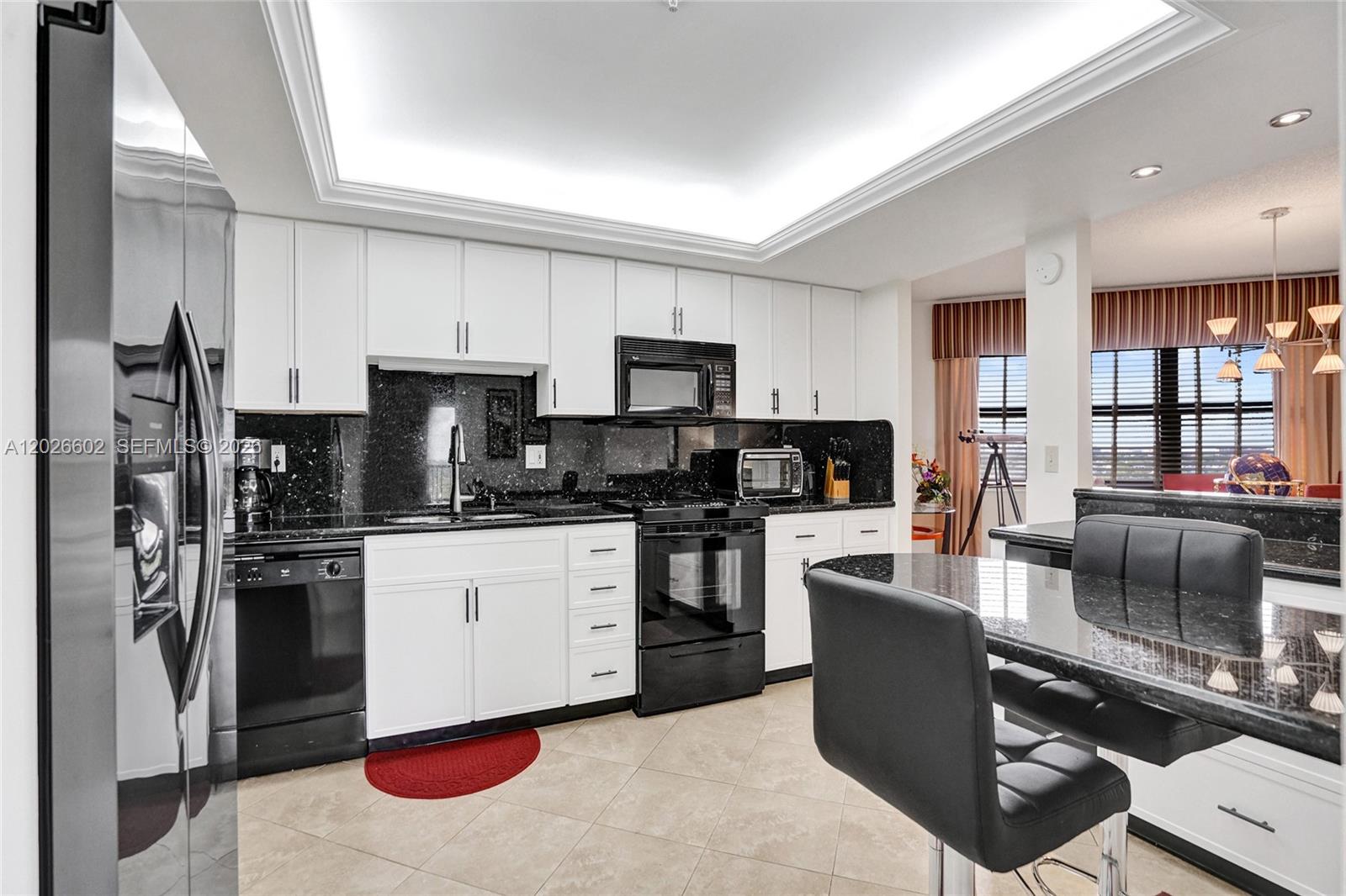 501 N Riverside Drive PH2 — photo 4
