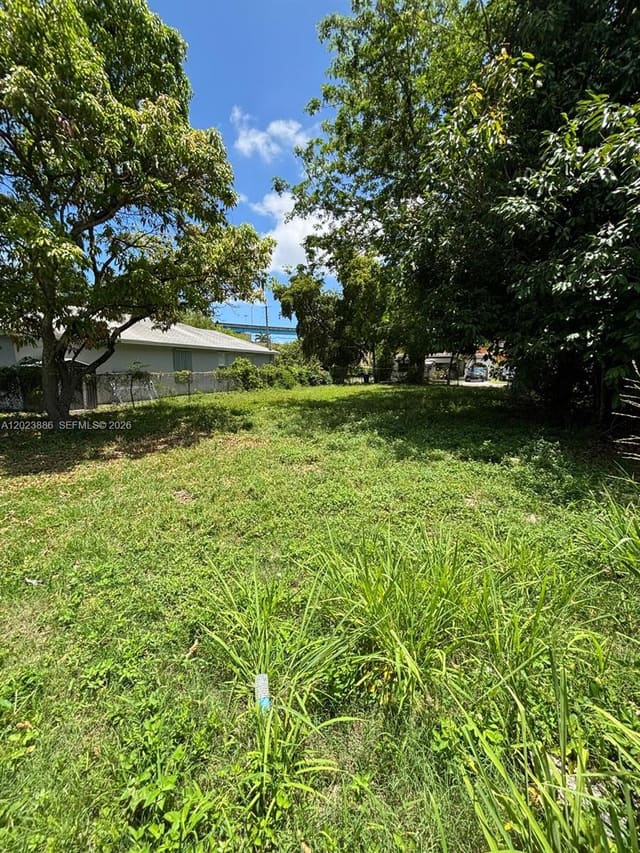 665 NW 43rd Street, Miami, FL 33127