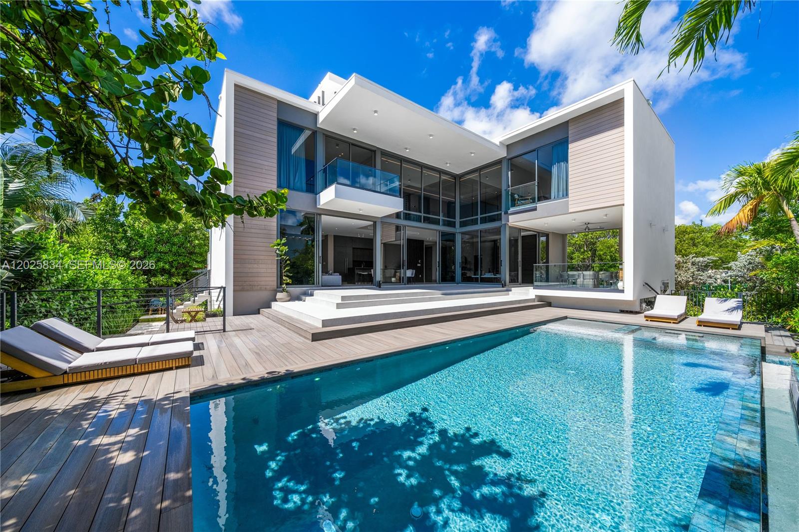 571 Glenridge Road, Key Biscayne, FL 33149, Key Biscayne