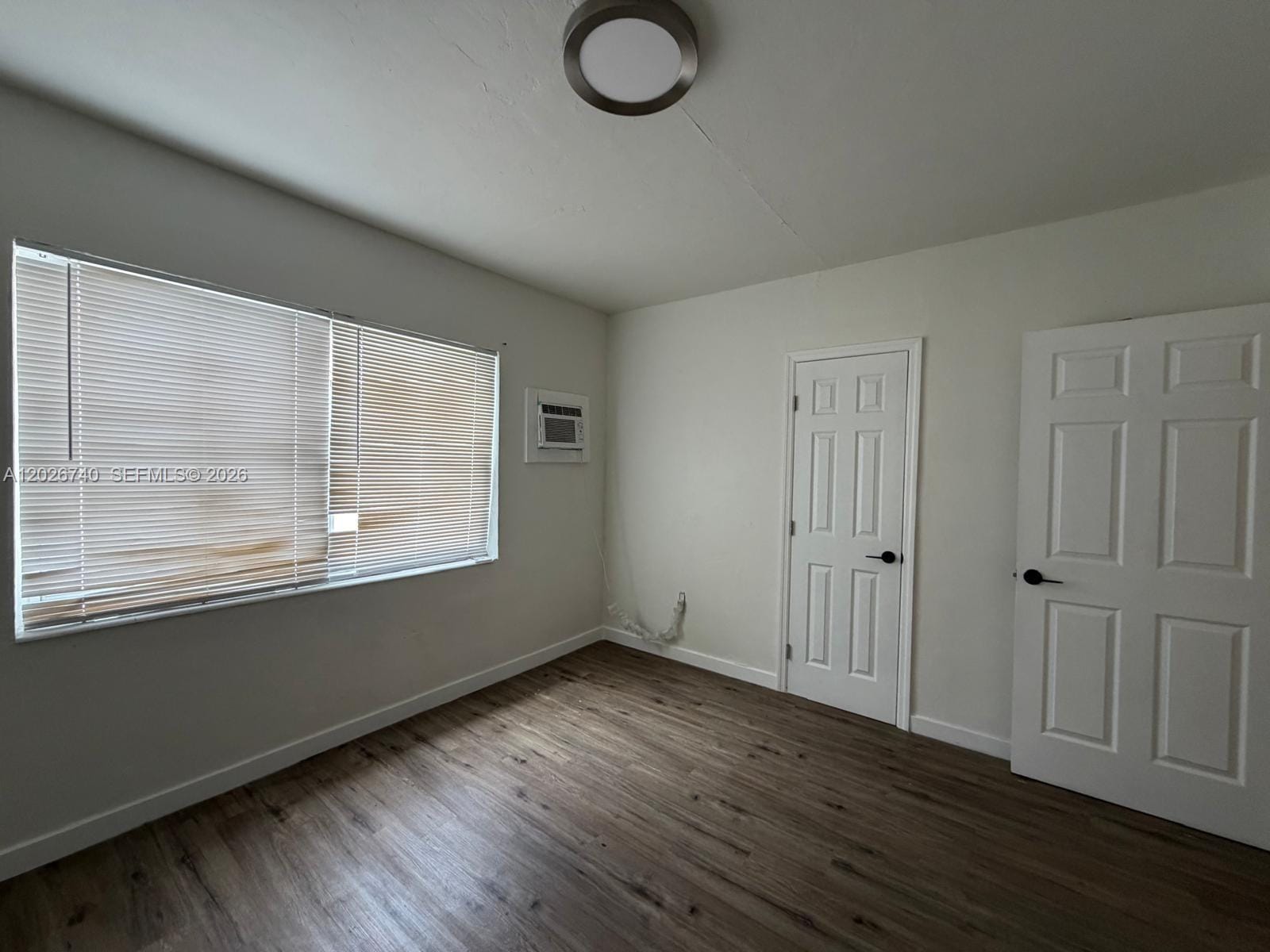 535 SW 7th Street 4 — photo 2