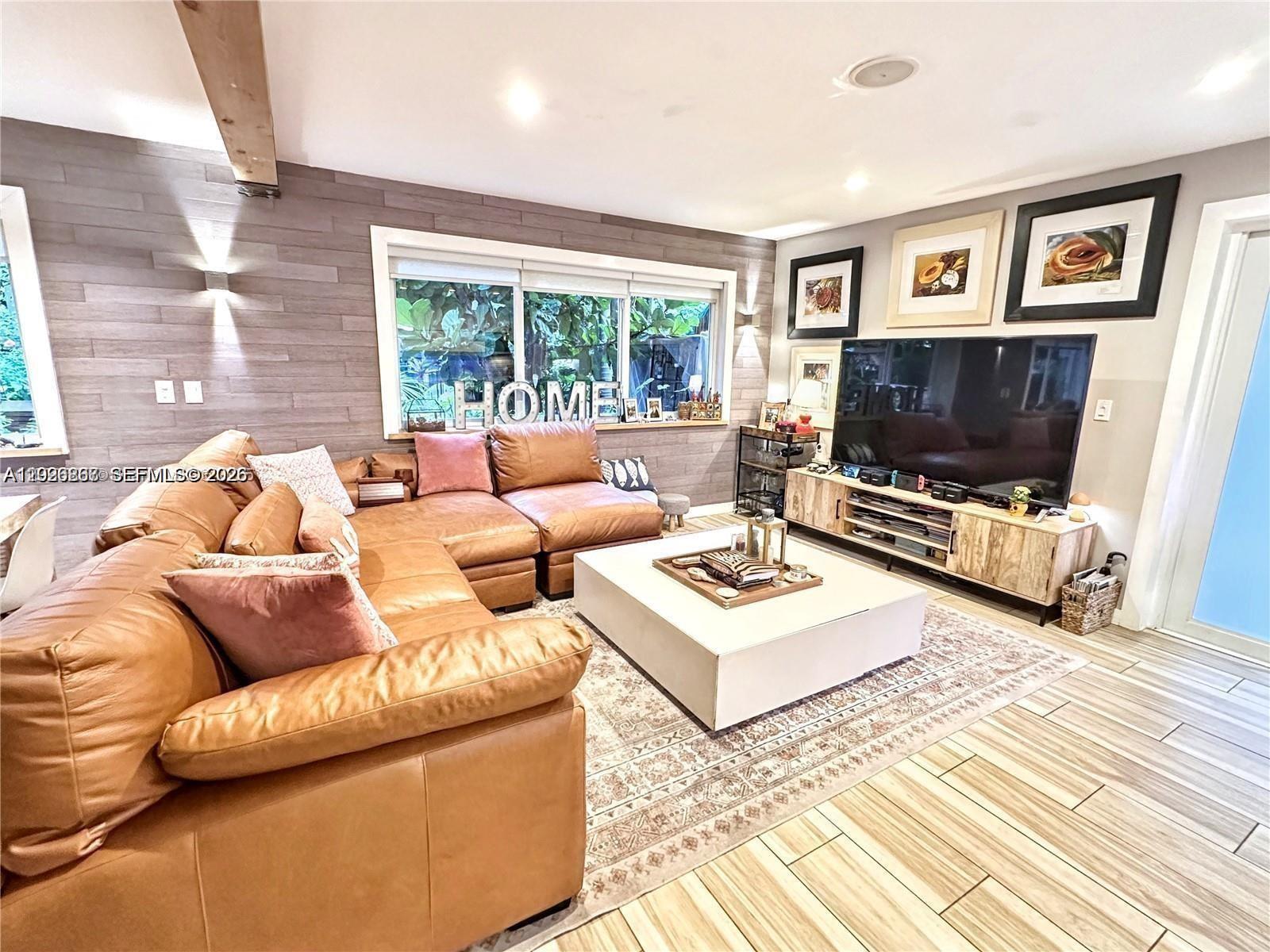 1115 Meridian Avenue Townhouse, Miami Beach, FL 33139, Miami Beach