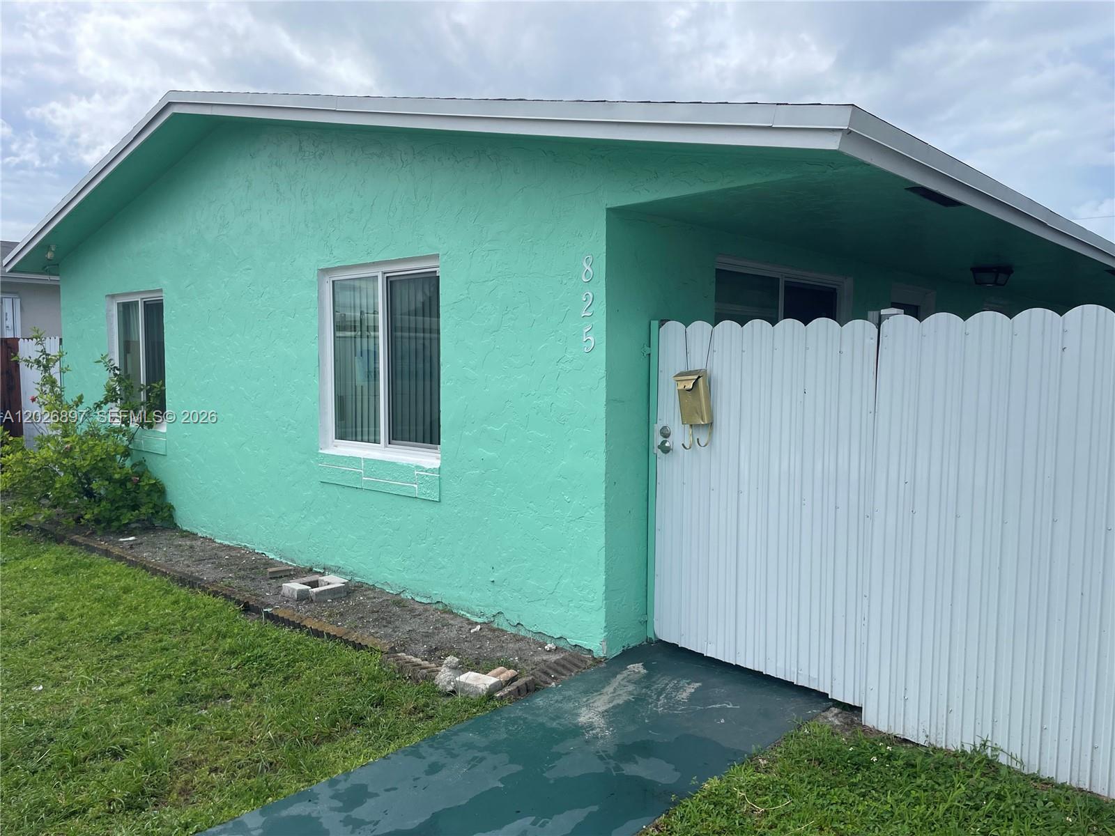 825 SW 9th Street 1, Hallandale Beach, FL 33009, Hallandale Beach