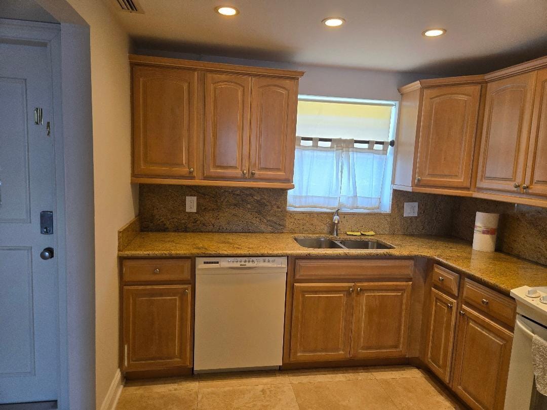 511 Bayshore Drive 405, Fort Lauderdale, FL 33304 photo 8