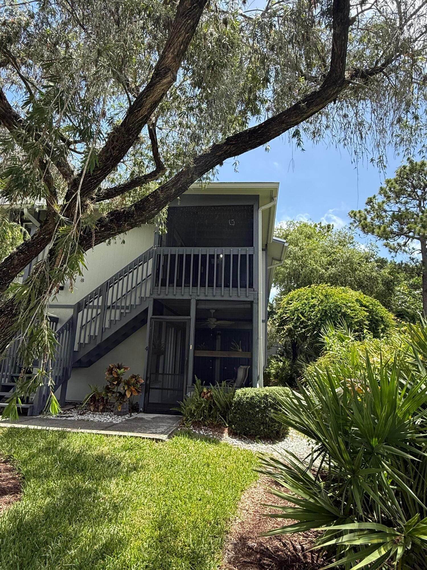 8228 SE Croft Circle J-8 — photo 3