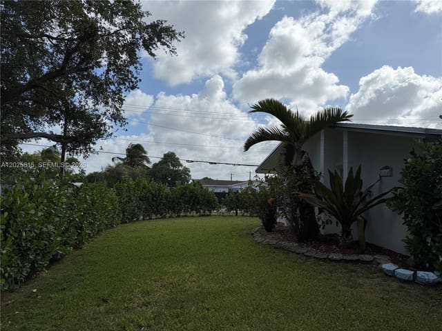 19640 Lenaire Drive, Cutler Bay, FL 33157