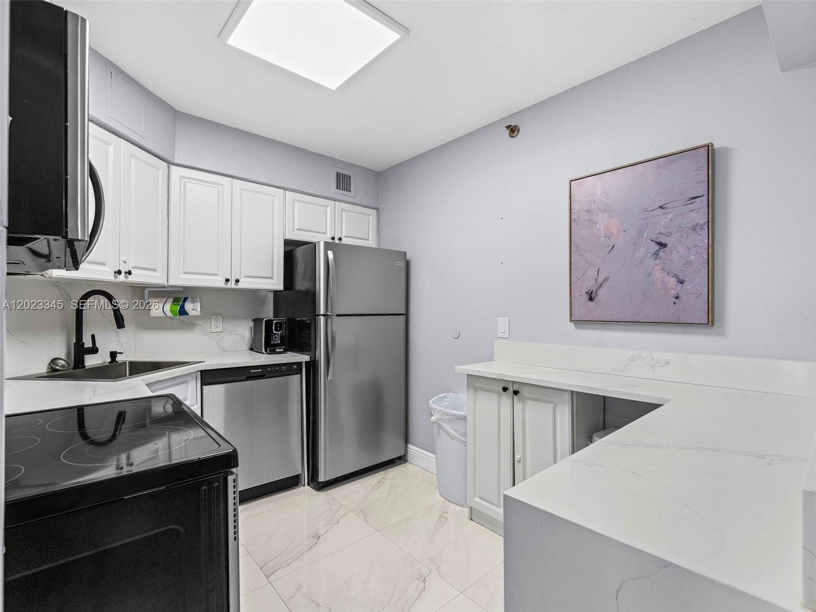 5225 Collins Avenue 1509 — photo 4