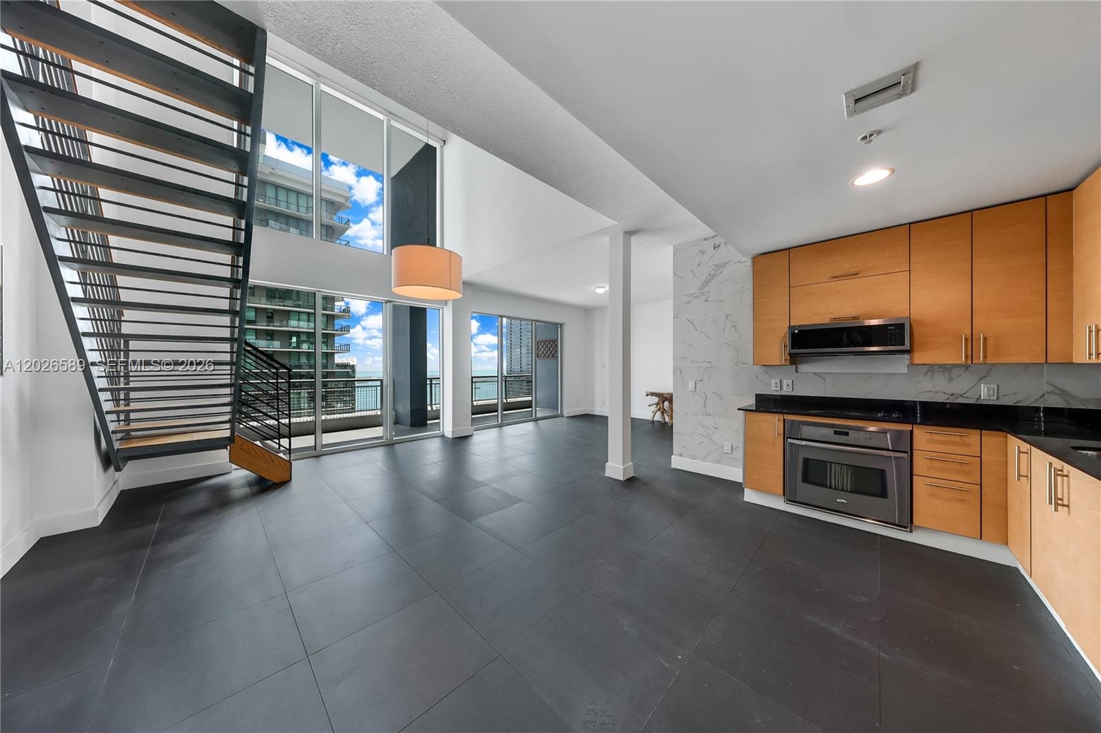 60 SW 13th Street 4404, Miami, FL 33130 photo 2