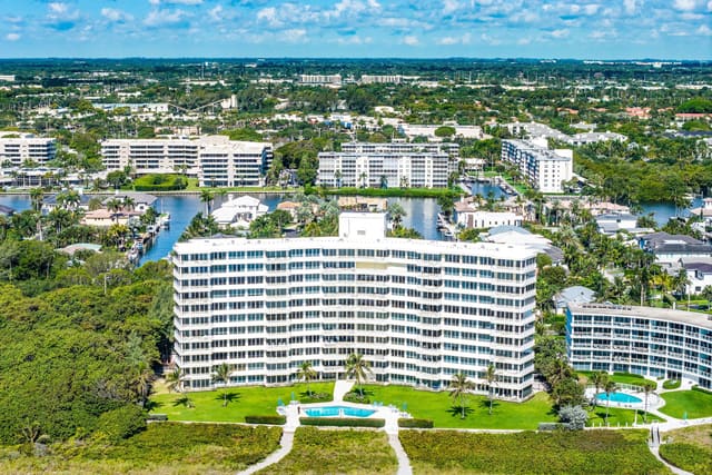 1225 S Ocean Boulevard 1105, sold in Banyan House Condo, Delray Beach, FL