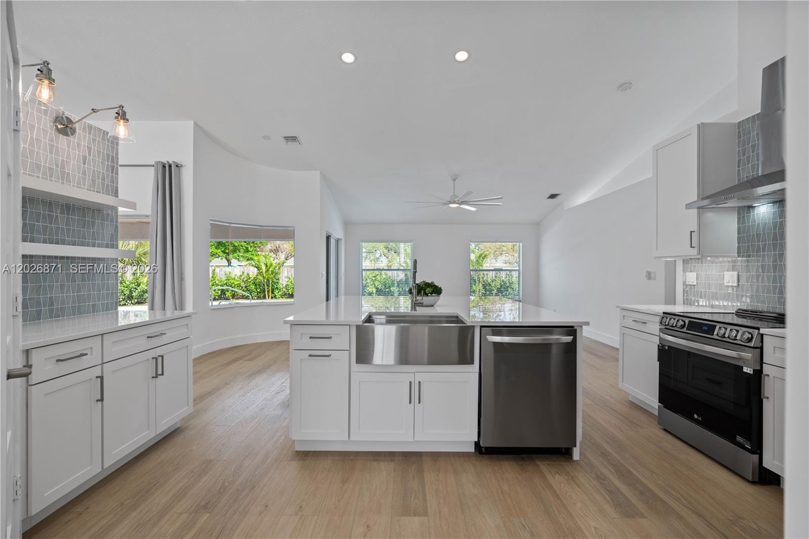 5923 Loxahatchee Pines Drive — photo 3
