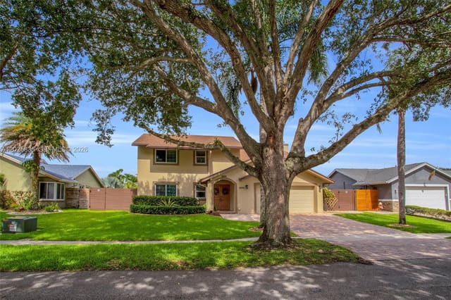 4890 SW 104th Avenue, Cooper City, FL 33328