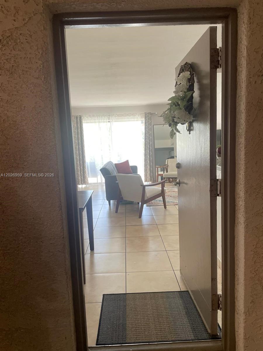 10393 N Kendall Drive U6, Miami, FL 33176, Miami
