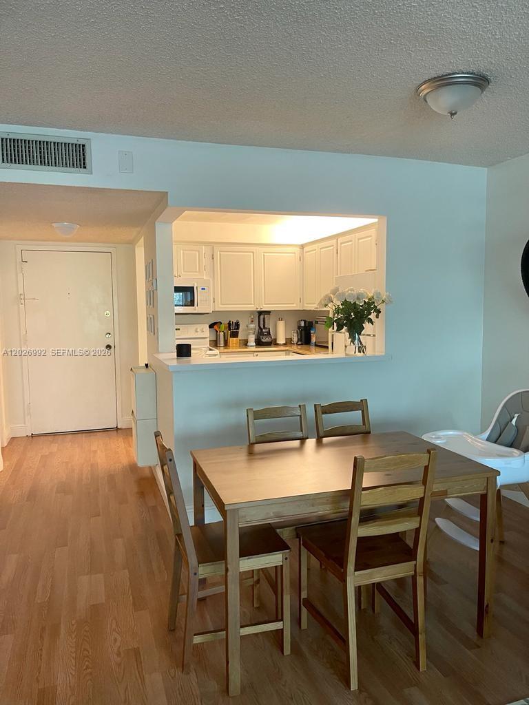 301 Racquet Club Road 305, Weston, FL 33326, Weston