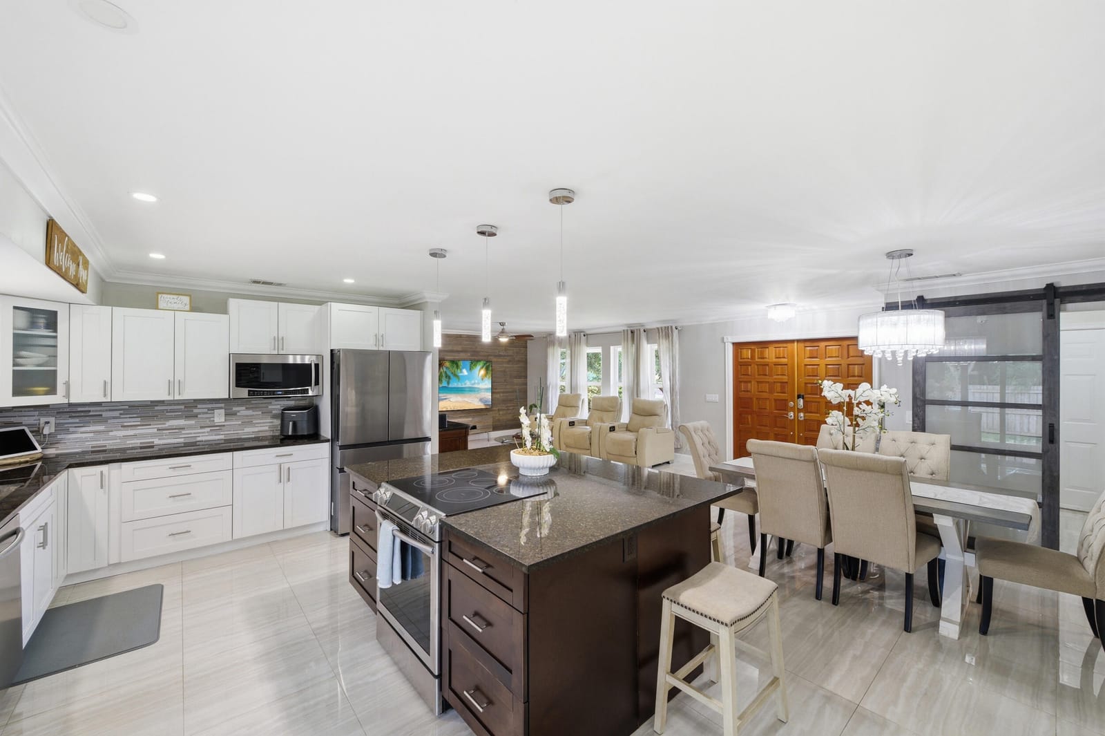 55 W Cypress Road — photo 11