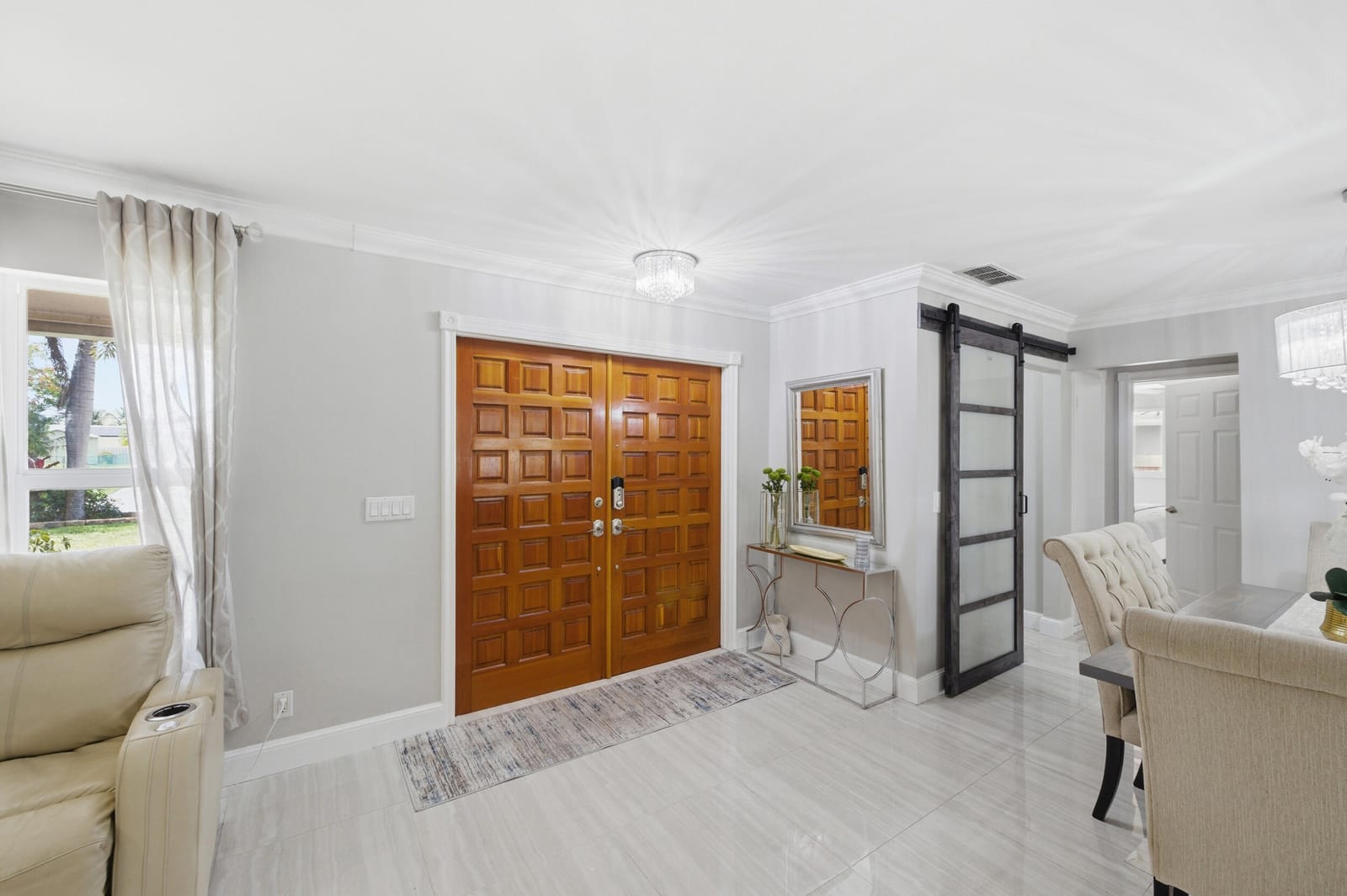 55 W Cypress Road — photo 6