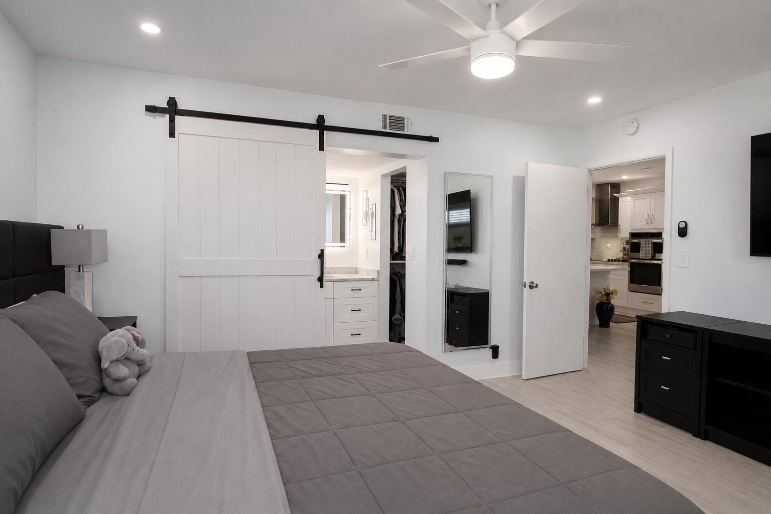 7787 Golf Cir Drive 301, Margate, FL 33063 photo 10
