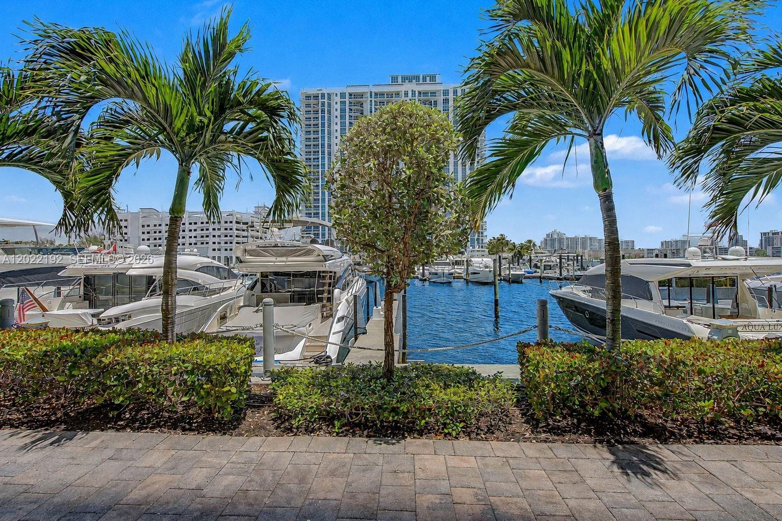 17111 Biscayne Boulevard 1405/07, North Miami Beach, FL 33160 photo 25