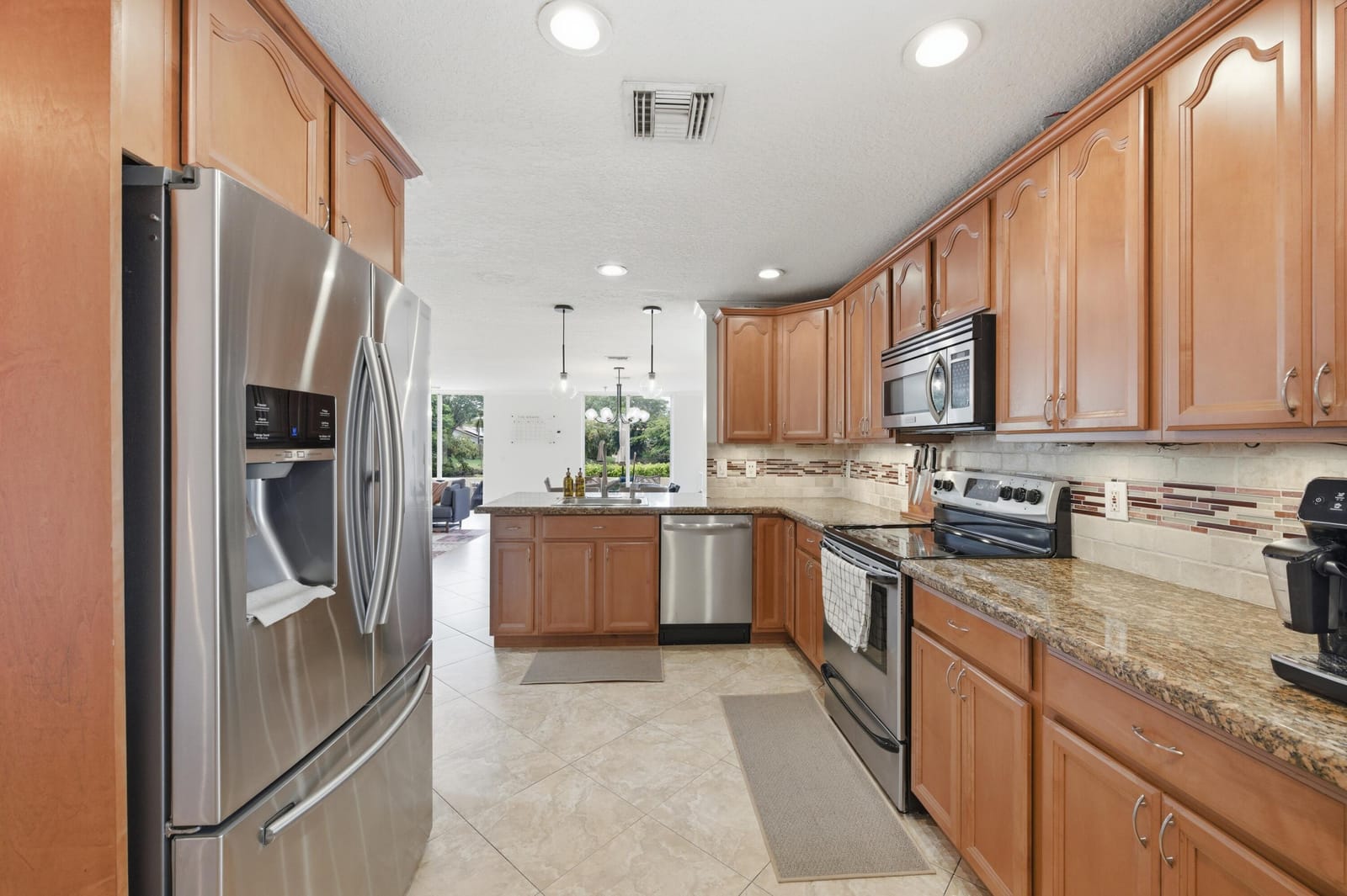 9768 NW 1st Manor, Coral Springs, FL 33071 photo 6
