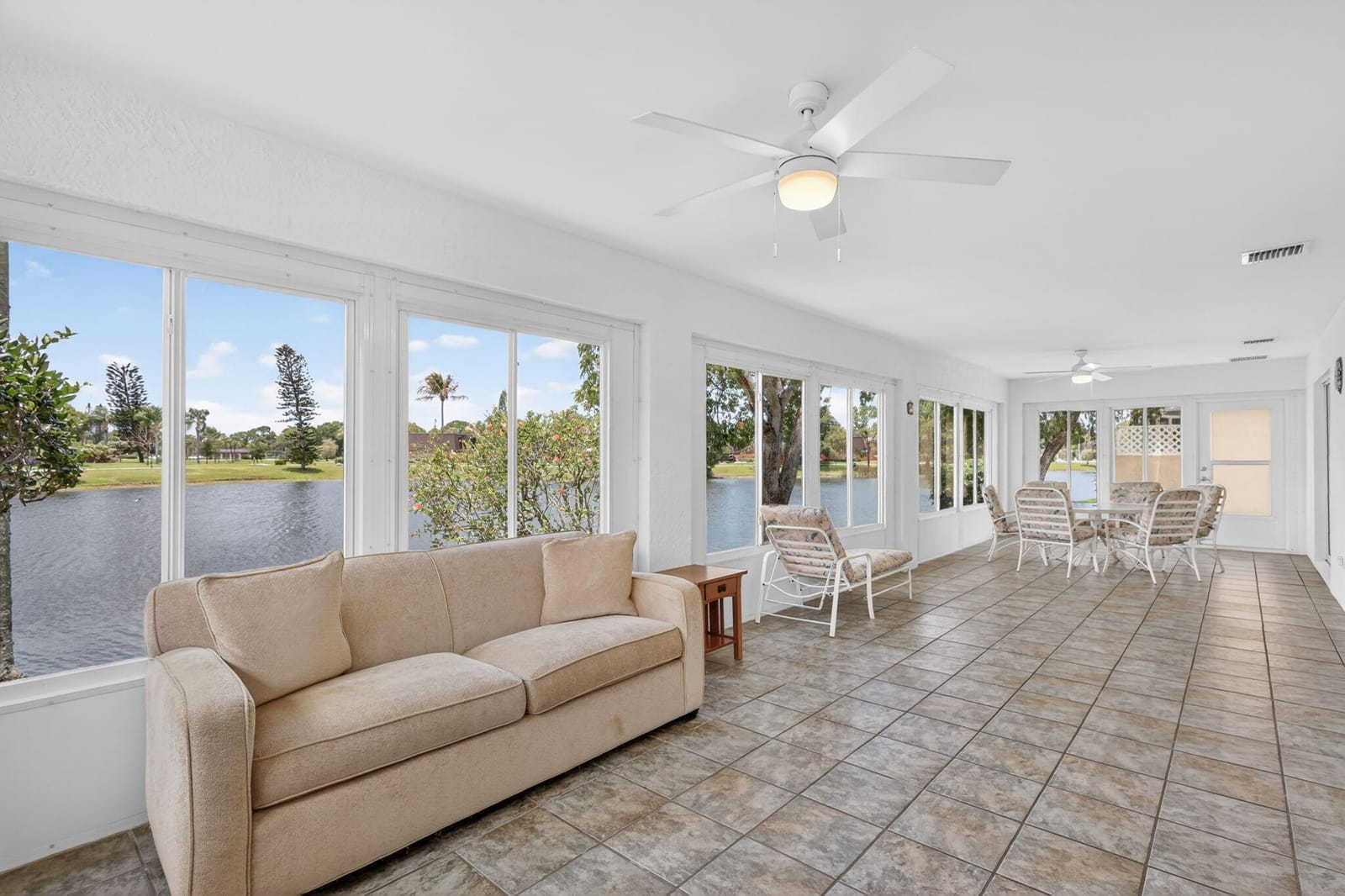 6066 SE Grand Cay Court — photo 3